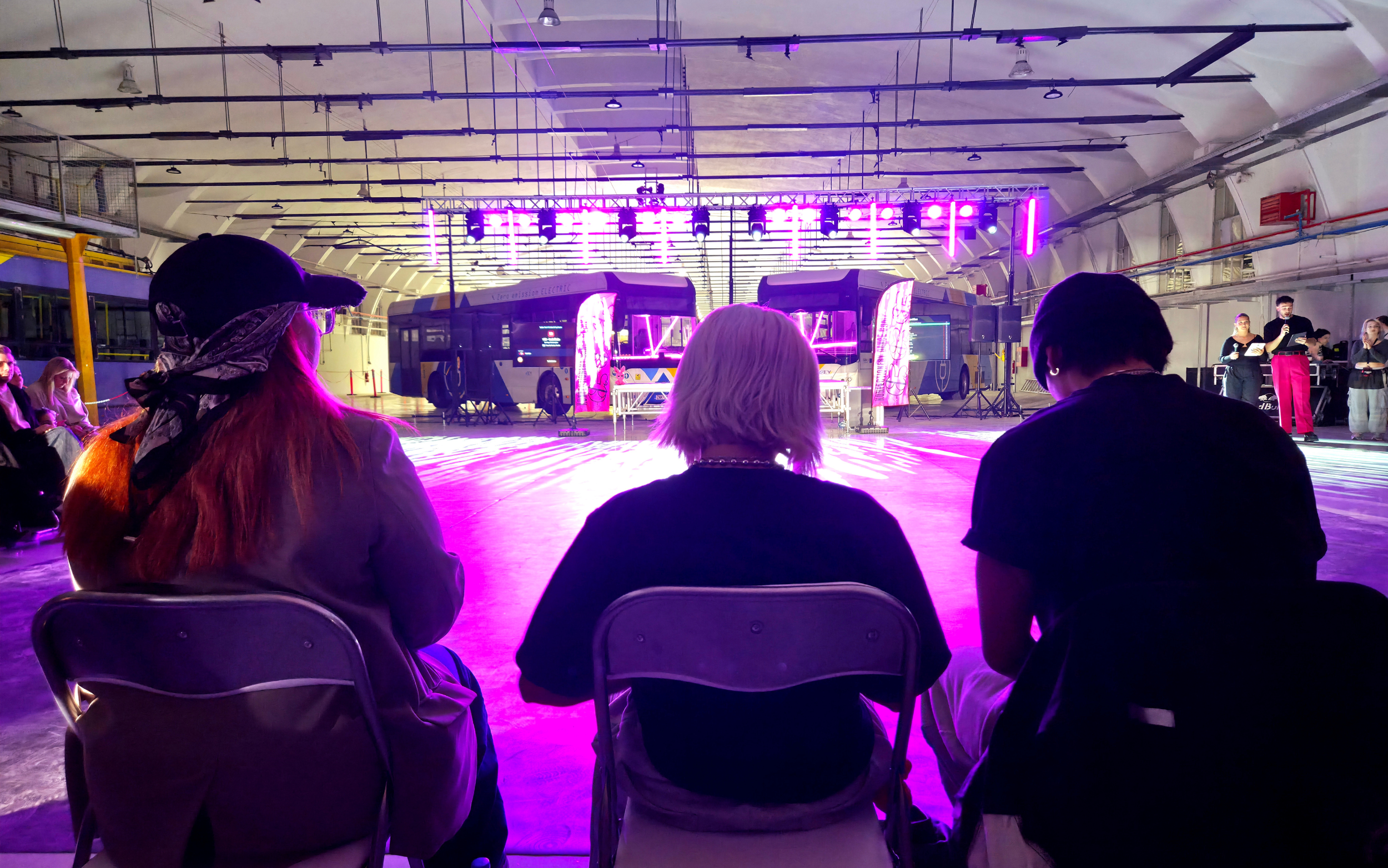 Jennie Veneno, Yan and Gunmin: Judges of the K-pop dance competition held as part of Konfectionery Dance Camp in Athens on May 2 (by Koreaculture.gr)